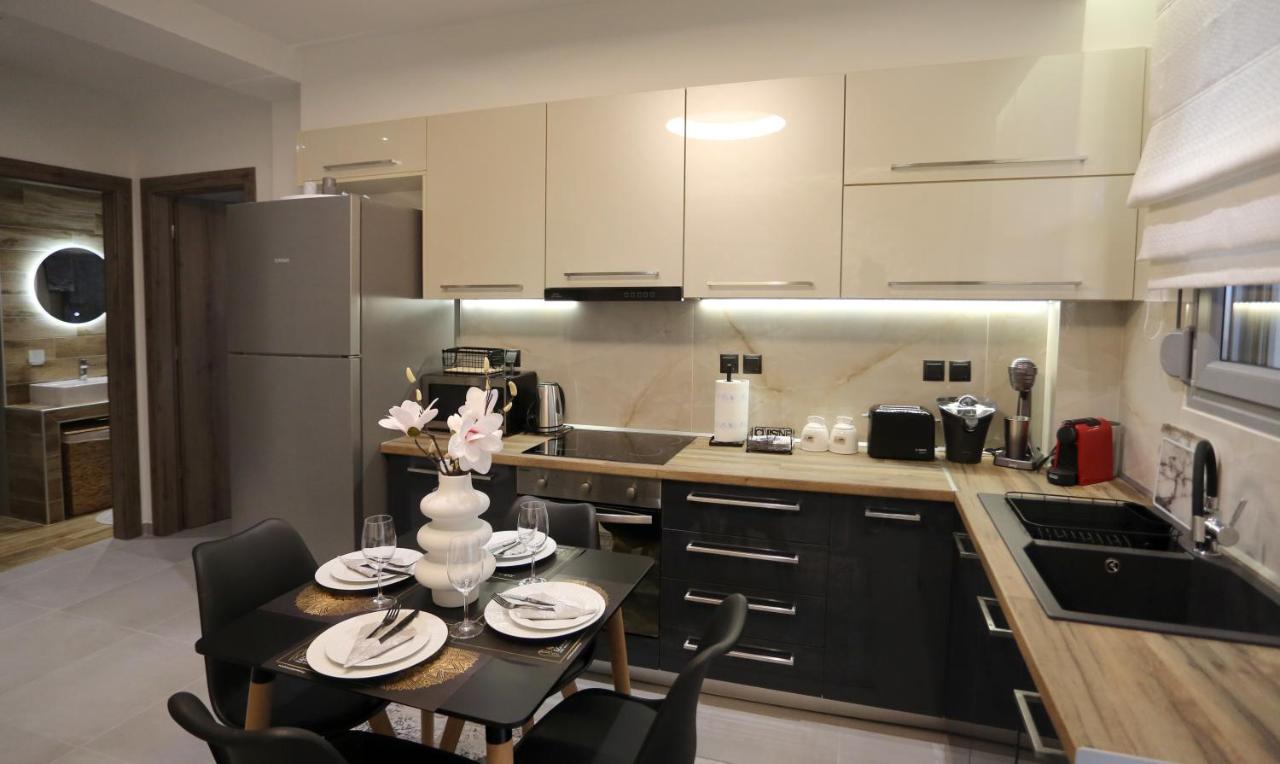 LA Larissa Luxury Apartments Koronis Extérieur photo