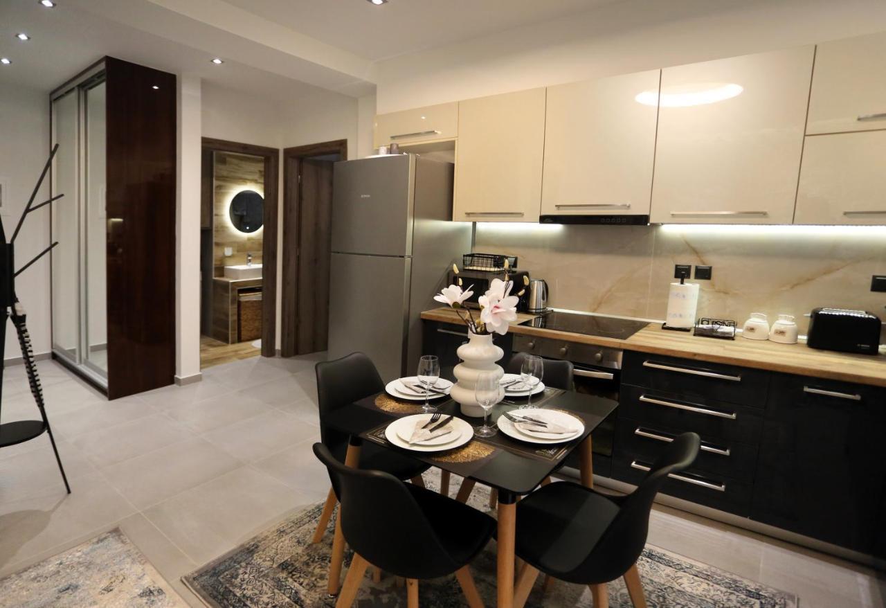 LA Larissa Luxury Apartments Koronis Extérieur photo