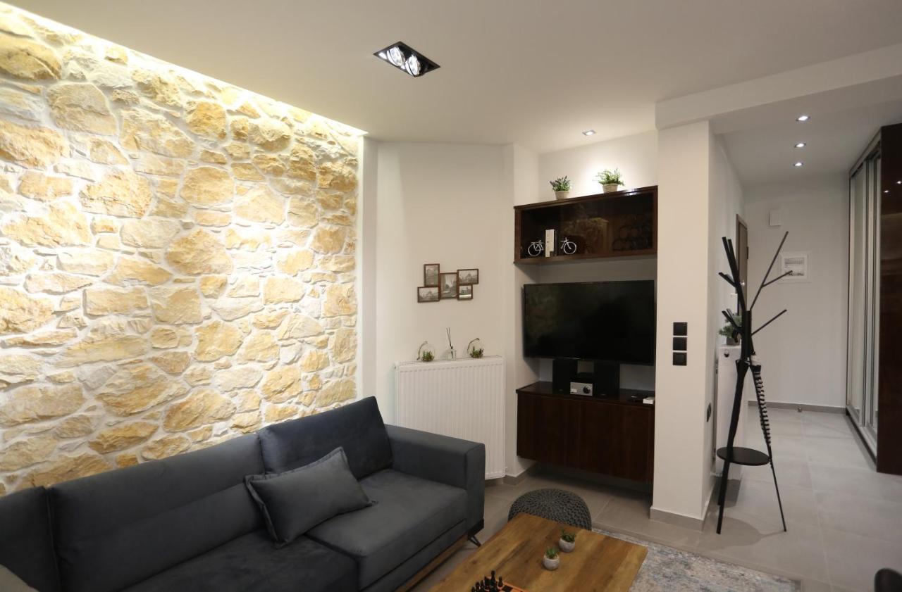 LA Larissa Luxury Apartments Koronis Extérieur photo