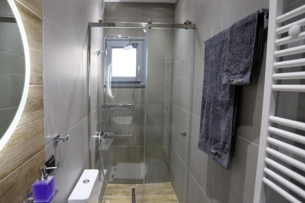 LA Larissa Luxury Apartments Koronis Extérieur photo